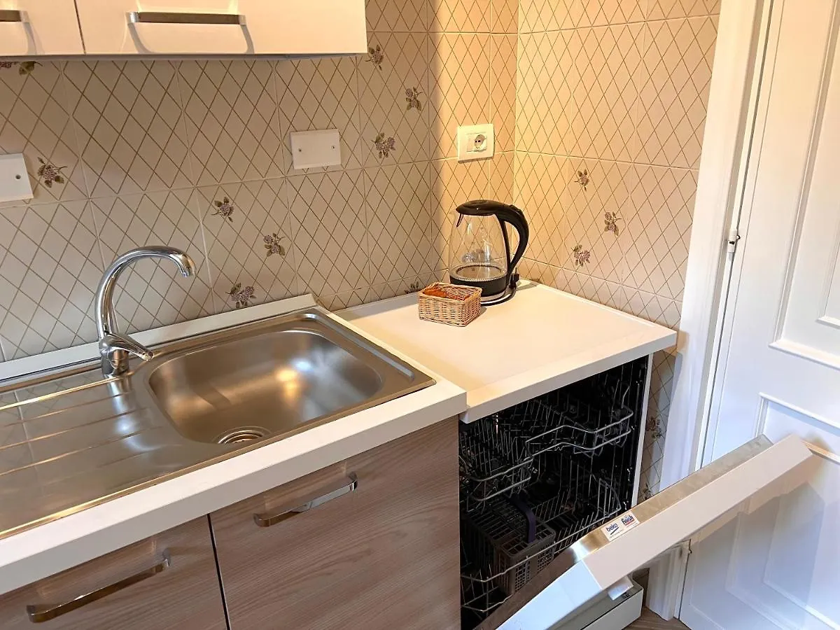 Alghero Charming Apartments, Steps From The Beach
