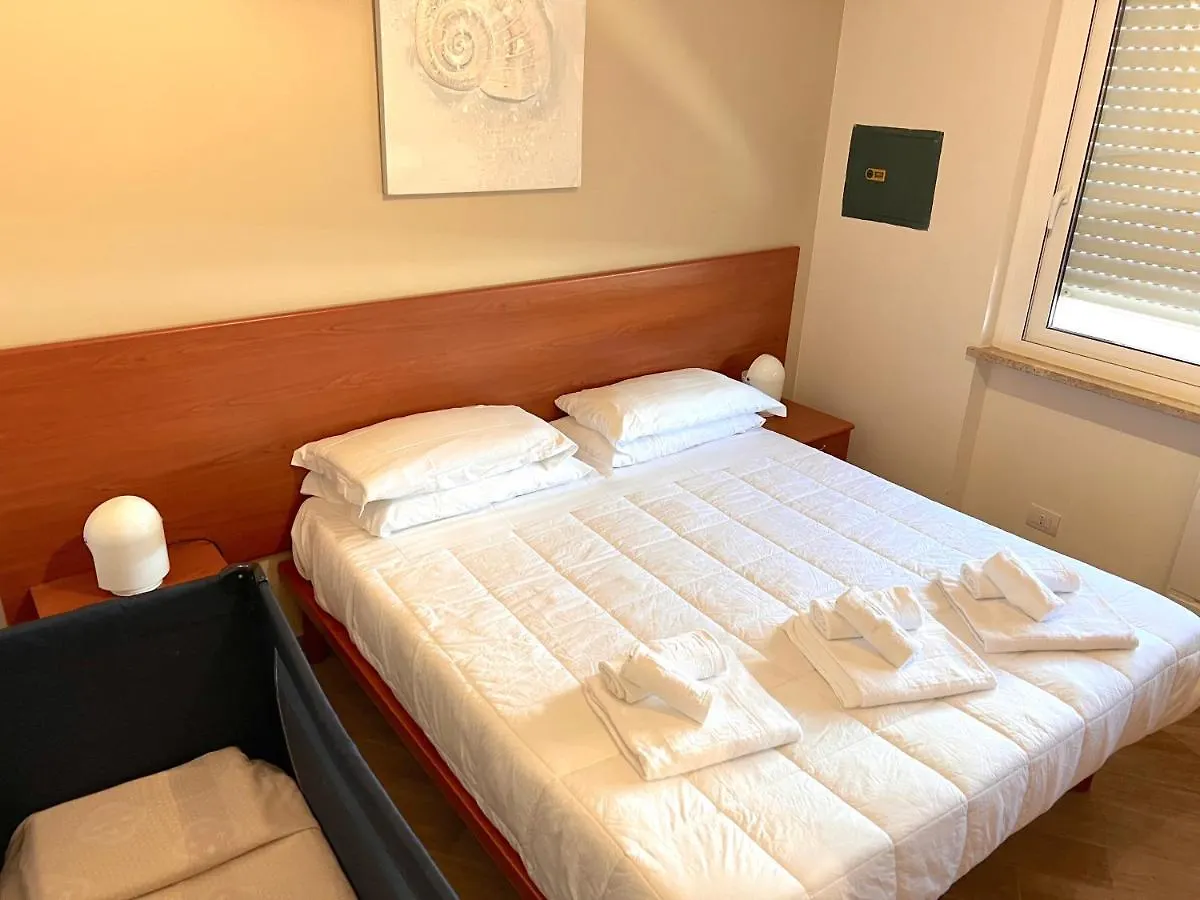 Alghero Charming Apartments, Steps From The Beach 0*,  Italia