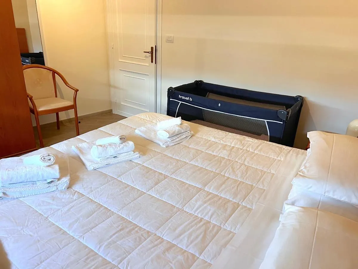 Alghero Charming Apartments, Steps From The Beach