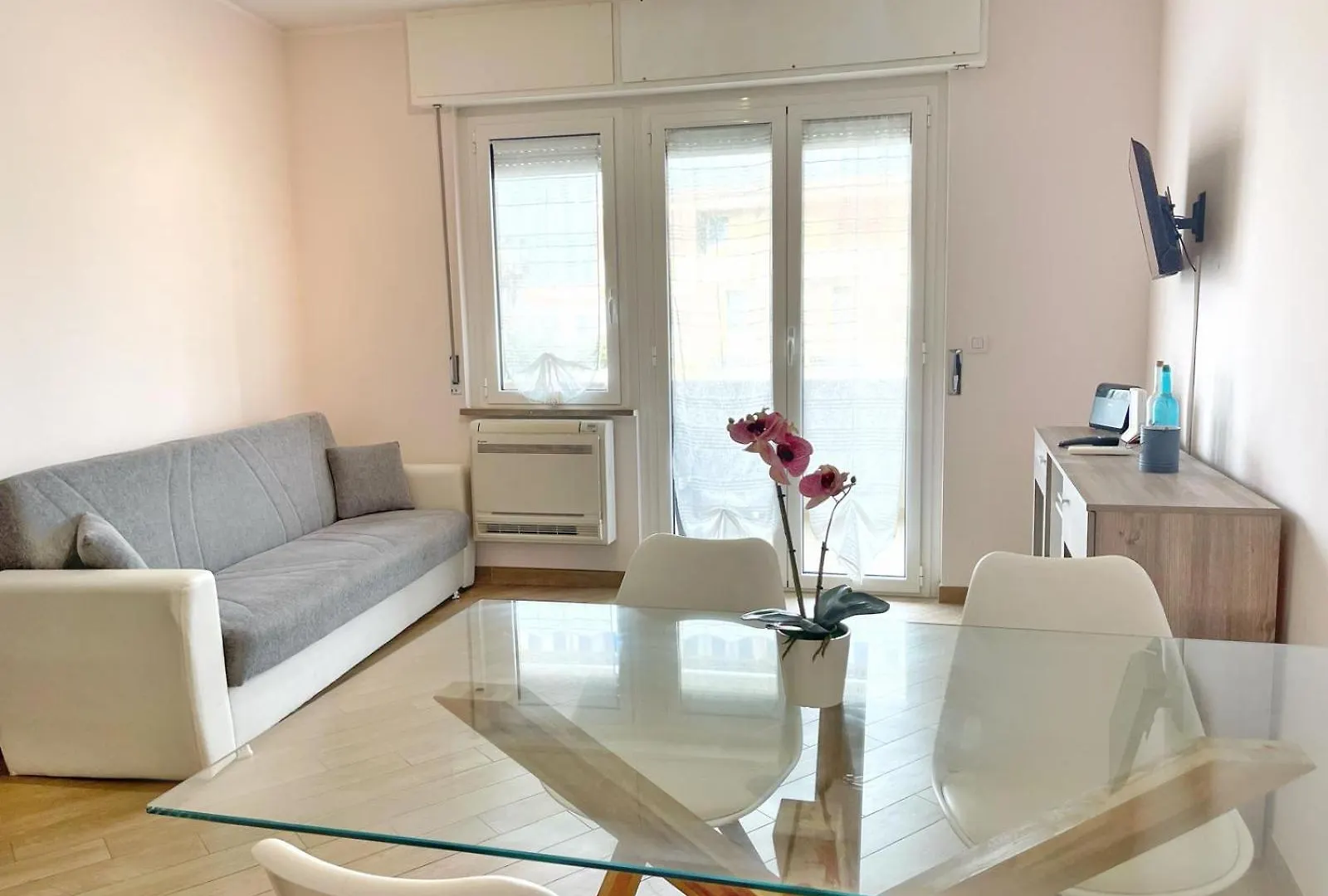 Apartment Alghero Charming Apartments, Steps From The Beach Italy